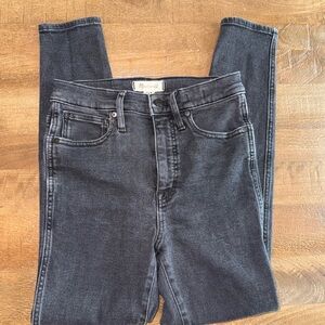 Madewell 10" High-Rise Skinny Jeans in Faded Black